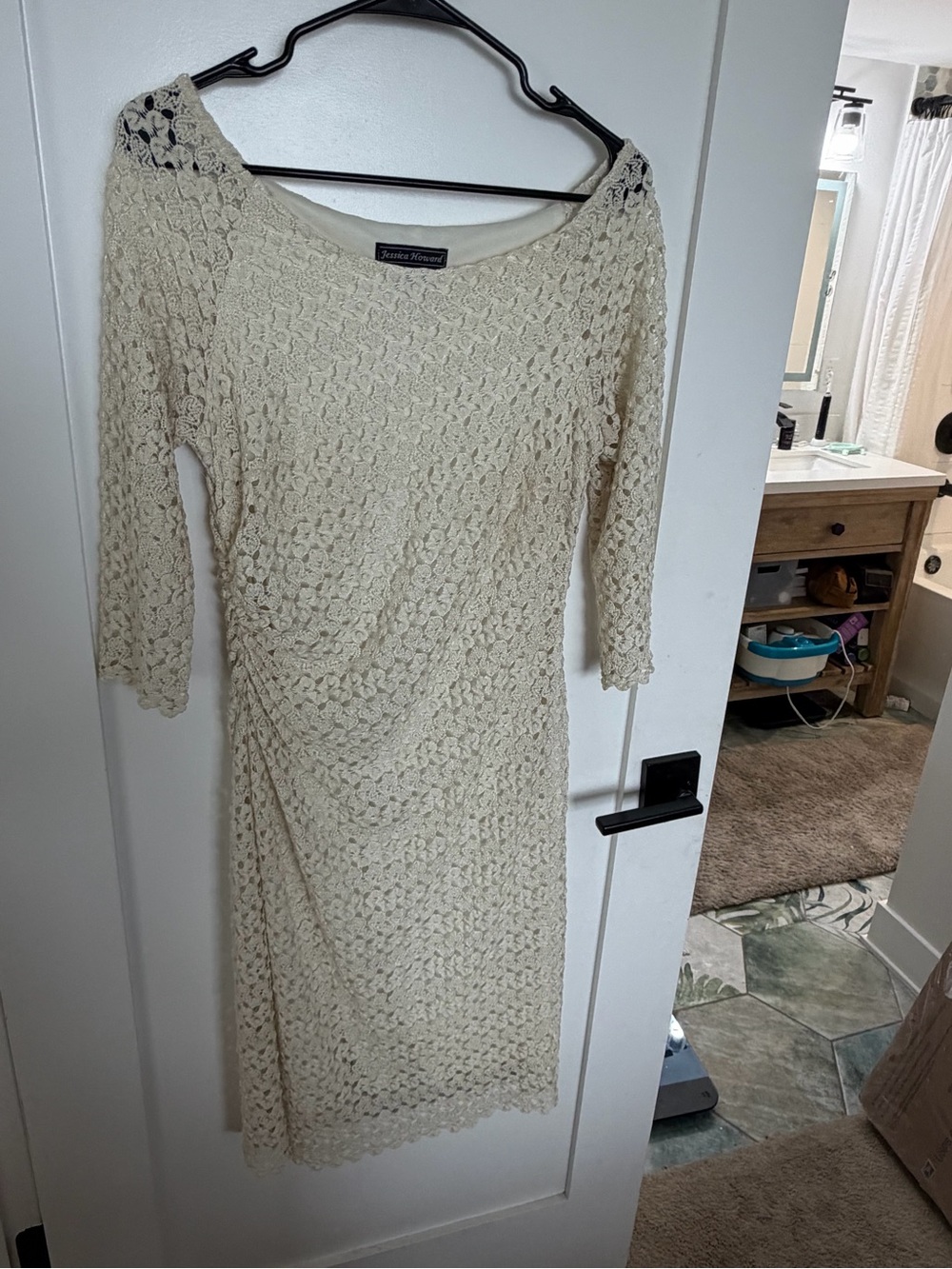 Jessica Howard Ivory Lace Midi Sheath Dress Ruched 3/4 Sleeve Side Zip Size 10